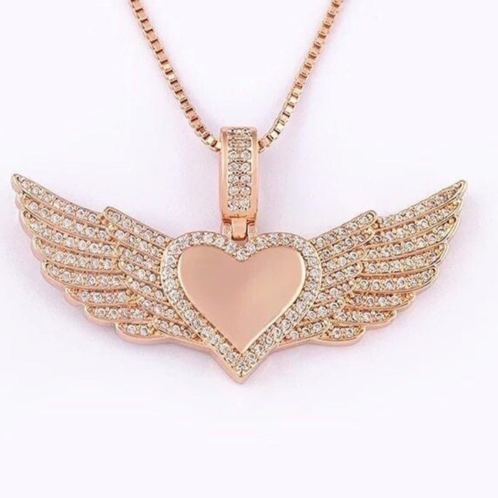 Heart wing necklace for women